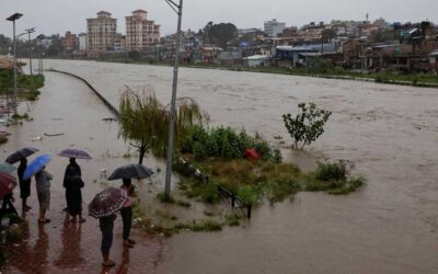 ネパールで土砂崩れと洪水により42人死亡