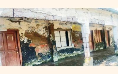 1万2000人の子供たちが命を危険にさらして授業を受けている