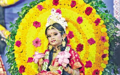 「モハ・アシュタミ」の「クマリ・プジャ」