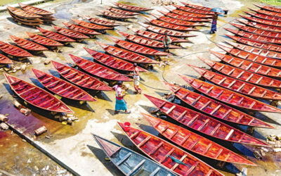 シェイクプラのボートマーケット：乾燥するデルタ地帯での生活の維持