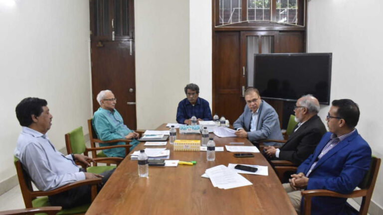 7月の憲章署名：実施計画を確認した上で各党が決定