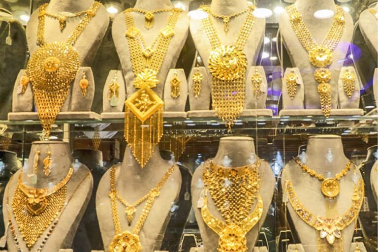 金の記録的上昇は投資家にとって新たなルールブックを生み出す