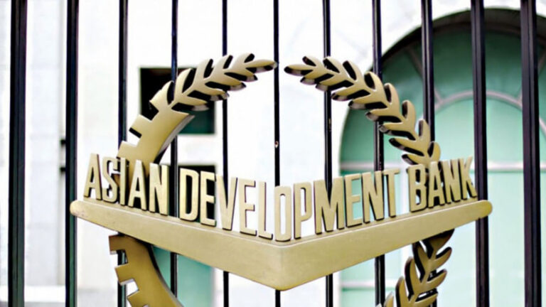 関税とインフレで経済回復が危ぶまれる：ADB