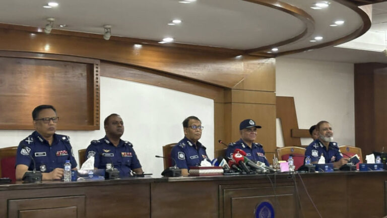 TTPへの参加を目指す人々を警察が監視：IGP