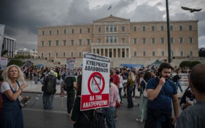 ギリシャで13時間労働計画をめぐりゼネスト