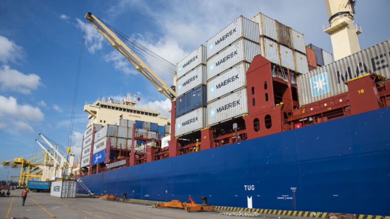 港湾関税引き上げが波及効果を生む