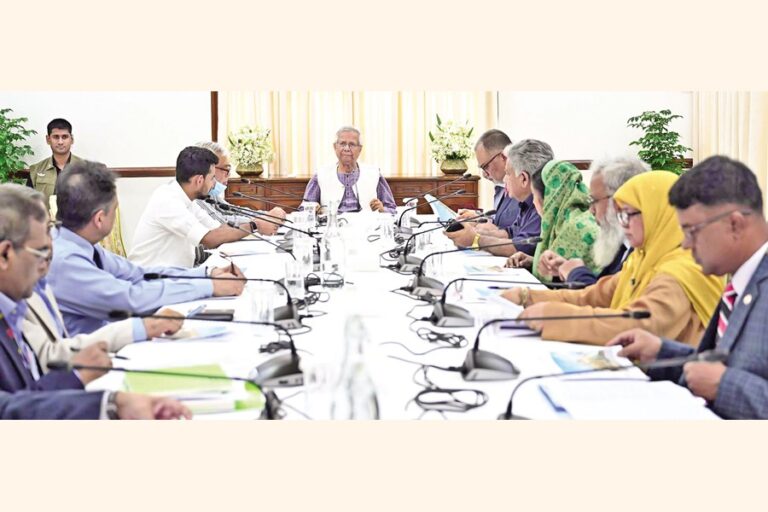 ムハマド・ユヌス氏が省庁間会議で演説