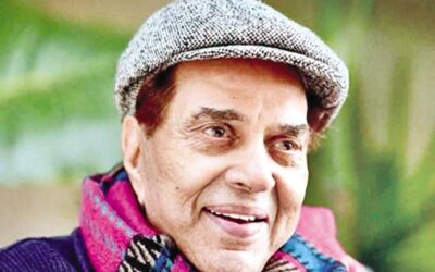 ボリウッドの『ヒーマン』ダルメンドラが89歳で死去