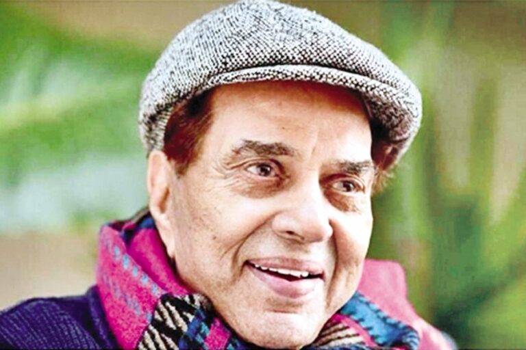 ボリウッドの『ヒーマン』ダルメンドラが89歳で死去