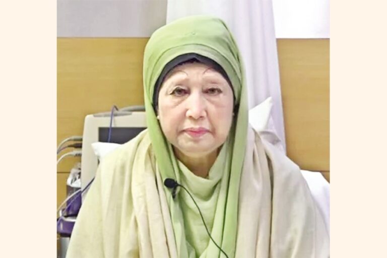 カレダ・ジアは皆に彼女のために祈るよう呼びかけた