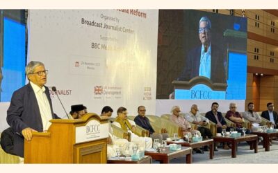 職業倫理を守り、政治的連携を避ける