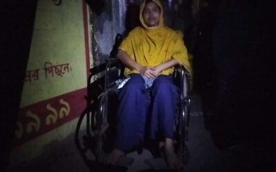 炎の中、名もなき英雄が現れる