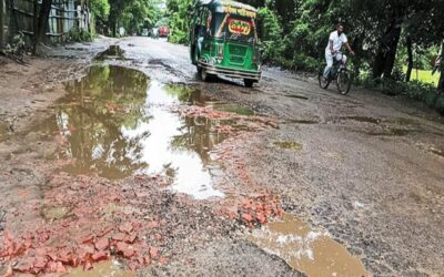 3本の道路が崩壊し、国民の苦しみは深刻化