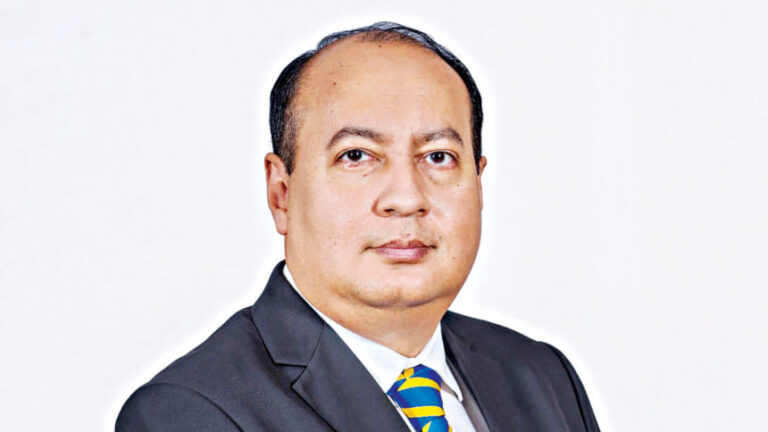 カスタマイズされた富、シームレスなサービス