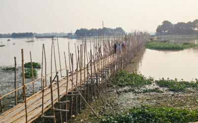 コンクリート橋の不足で地元住民が苦しむ