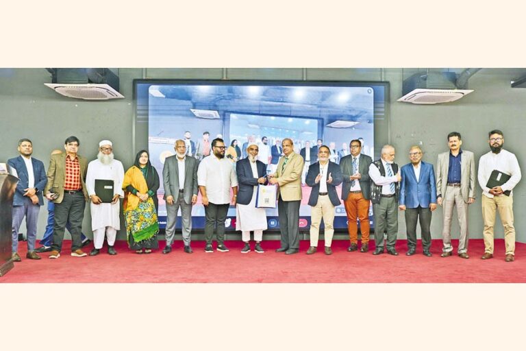 サウスイースト大学とアマナット・シャー・グループが覚書を締結