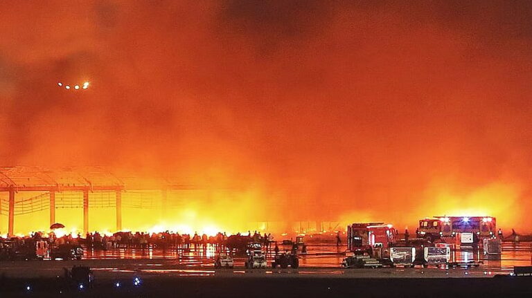 貨物村の密閉された「金庫」の鍵が壊れ、武器盗難の恐れ