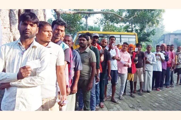 モディ氏の政党、ビハール州選挙で試練に直面