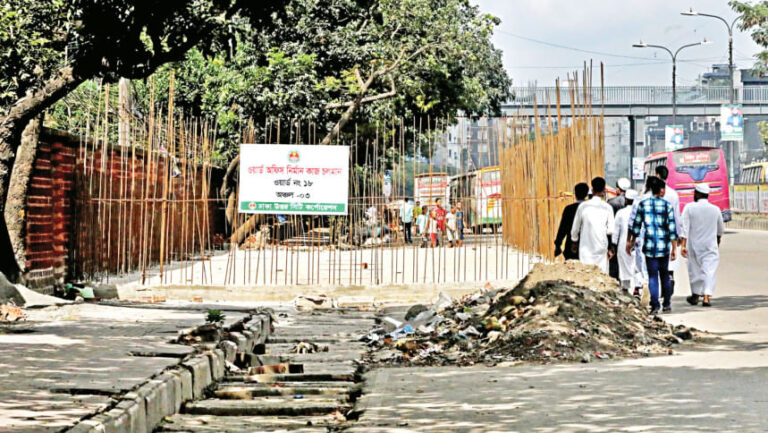 プラガティ・サラニのDNCC区役所！