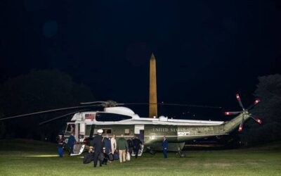 白い粉が入った不審な荷物が開封され、数人が病気に