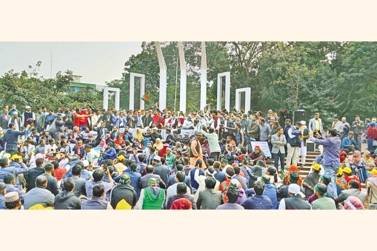 公立小学校の助教が抗議活動