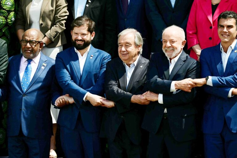 地球は化石燃料の集中的な使用に耐えられない、とルラ大統領がCOP30で発言