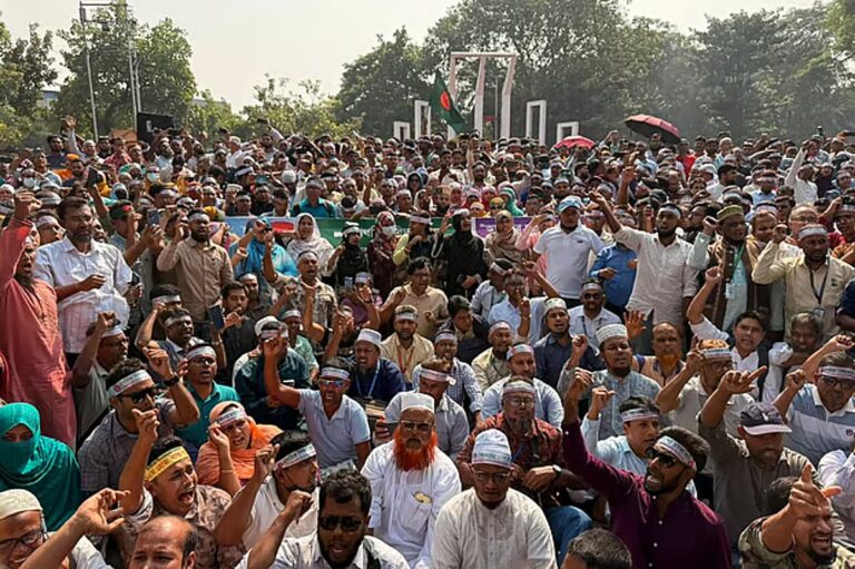 運動の「撤退」をめぐる小学校教師間の分裂