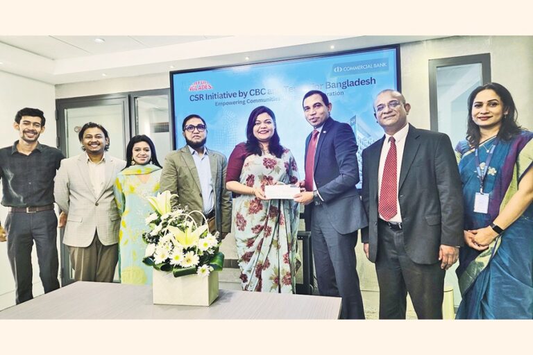 CBCは、専門能力開発研修でTeach For Bangladeshを支援しています。