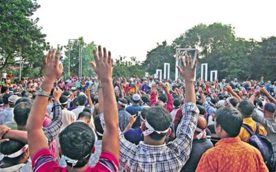 公立小学校教師の扇動