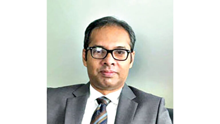 岐路に立つ製薬業界