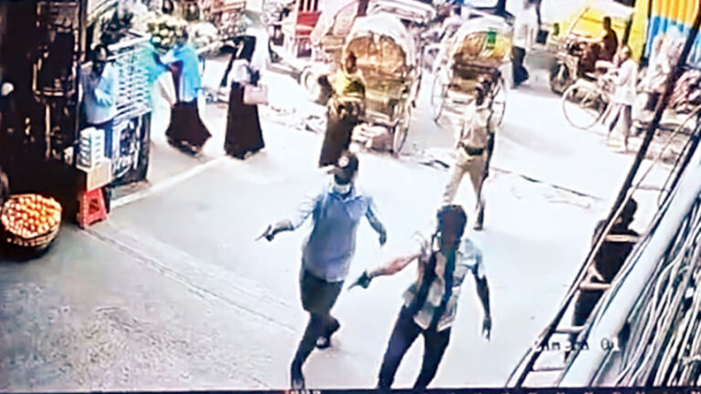 旧ダッカでマムン氏殺害事件が起訴される