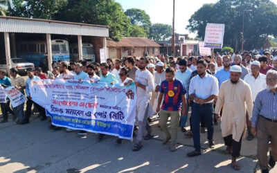 労働者は尿素生産の再開を要求