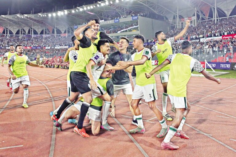 モルサリンのストライキでインドに勝利し、BDの22年間の待機に終止符が打たれる