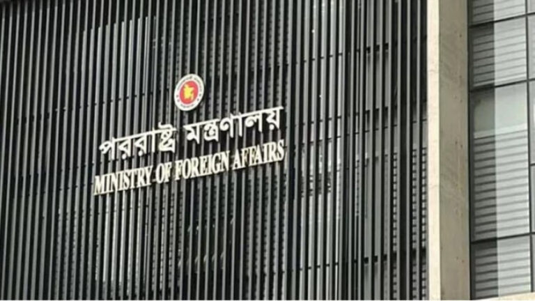 ダッカ、ハシナ氏とカマル氏の帰国に向けインターポールの支援を要請