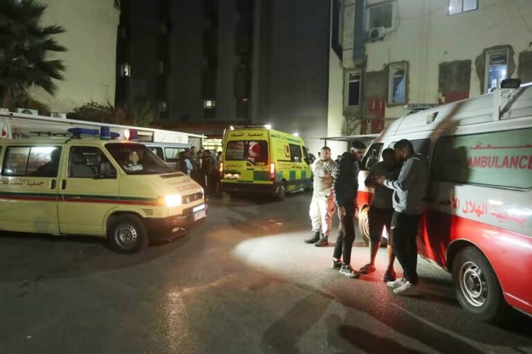 イスラエル軍のパレスチナ難民キャンプ攻撃で13人死亡