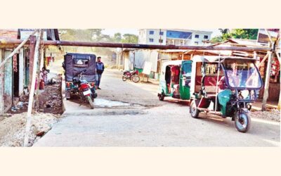 シレットのシャー・アルピン・ティラに石を守る鉄の門が設置