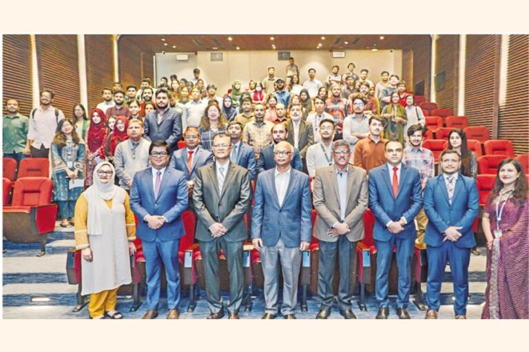 ミッドランド銀行は金融リテラシーの促進でIUBと提携