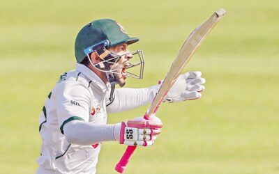 ムシュフィク、100回目のテストマッチで100得点を挙げエリートクラブに加わる