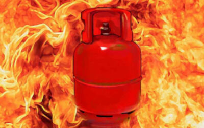 ガジプールのガスボンベ爆発で4人焼死