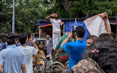 ネット上での敬礼で知られるスジョン氏がNCPの指名用紙を購入