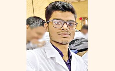 ダッカの病院に患者が殺到