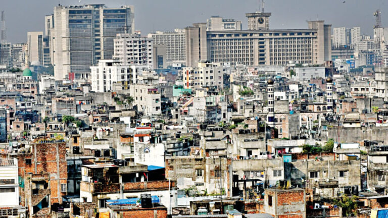 パニックに陥った街