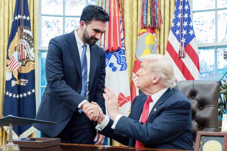 マムダニ氏とトランプ大統領、ホワイトハウスでの会談で満面の笑み