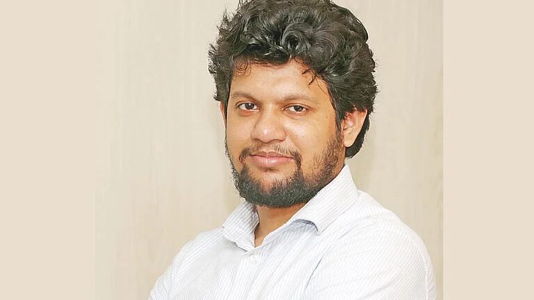 抑圧された者は抑圧者になり、反ファシストはファシストになる：マフフジ・アラム顧問