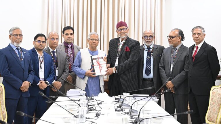 アワミ連盟はBDR虐殺に組織的に関与、タポシュが主要調整役：調査委員会