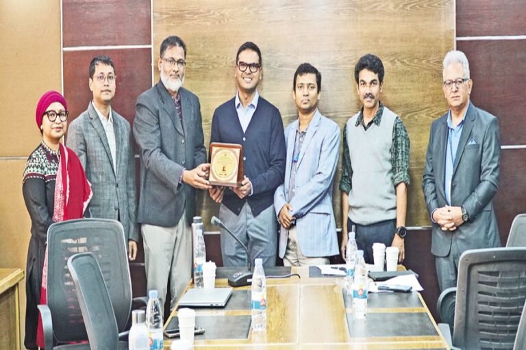 NSUの法学研究センターがセミナーを開催