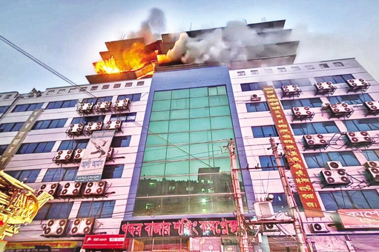 グリスタンビルの火災は鎮火