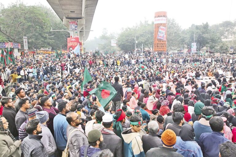 インキラブ・モンチョ、シャーバグ封鎖を継続