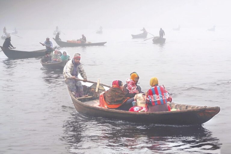 ダッカに軽い寒波が襲来、霧で交通に支障が出る恐れ