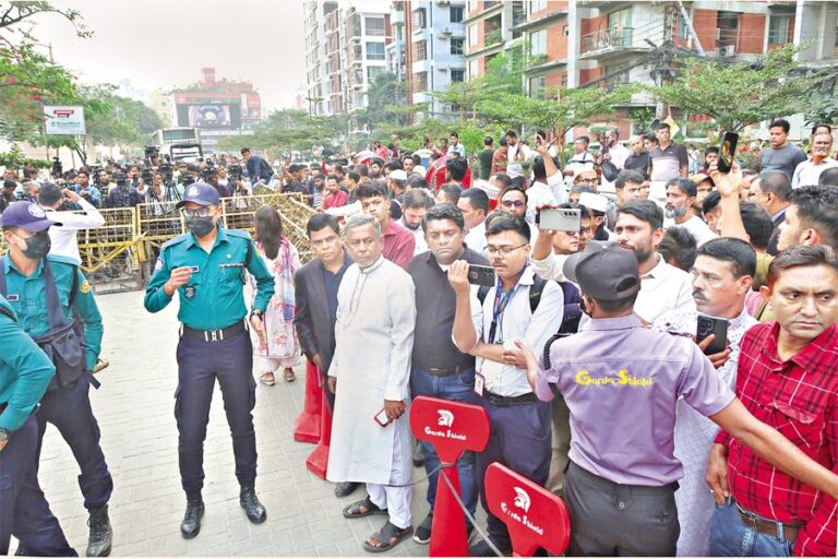 BNP活動家だけでなく、さまざまな分野の人々